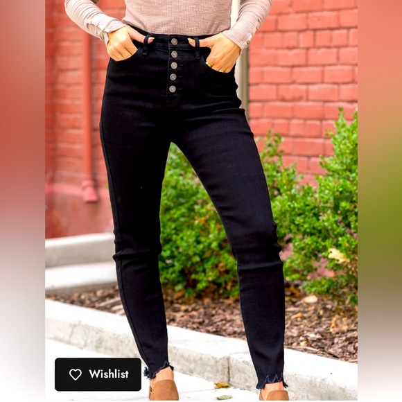 KanCan High Rise Black Button fly Jeans frayed hem. Size 27/7 - Picture 1 of 11